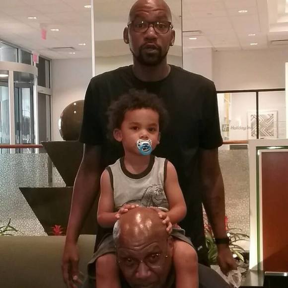 Meet your Posher, Robert - Picture 1 of 1